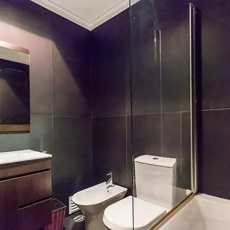 Lagos Marina Apartment With Pool & Gym Exterior photo